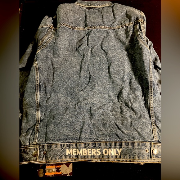 Bundle! Nickelodeon x Members Only Reversible Jean jacket, Hoodie, and T-shirt - Picture 4 of 9